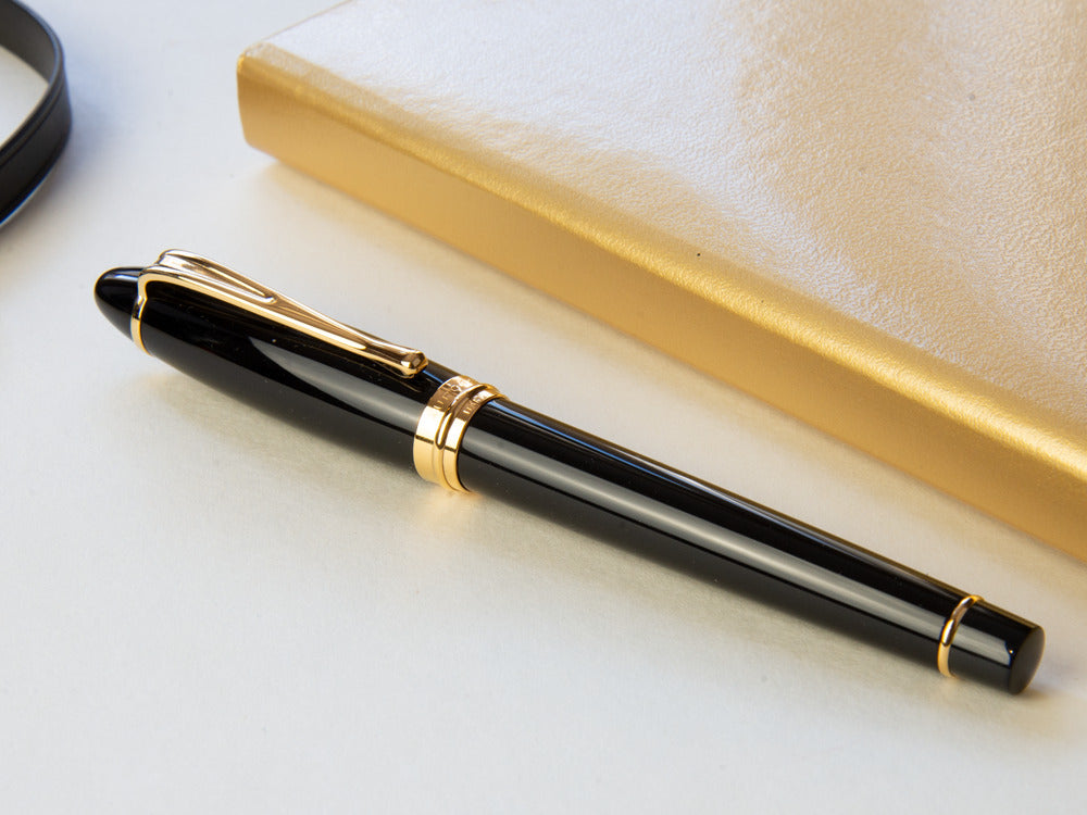 Aurora Ipsilon Fountain Pen - Black Resin Body - B11N