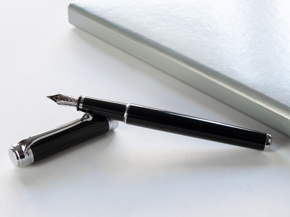 Aurora Talentum Finesse Fountain Pen -Black Resin & Chrome Trims- D13N