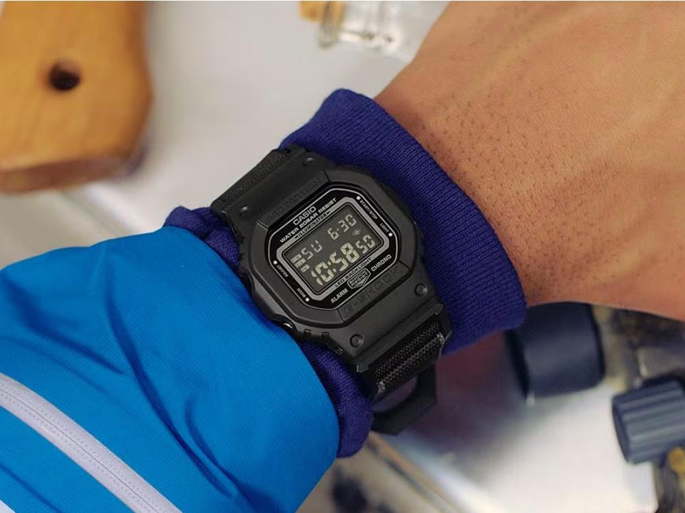 G-SHOCK Casio The Origin Quartz Watch, Black, DW-5600MNC-1ER