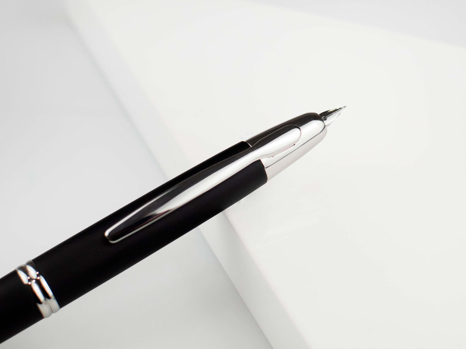 Pilot Capless Matte Fountain Pen, Rhodium trim, Black, FC-18000RRR-B