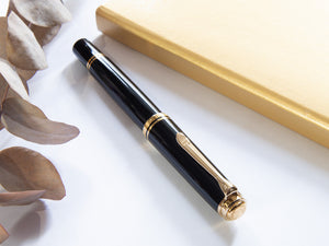 Pelikan M800 Fountain Pen, Black Resin, Gold trim, 18K Nib, 995571