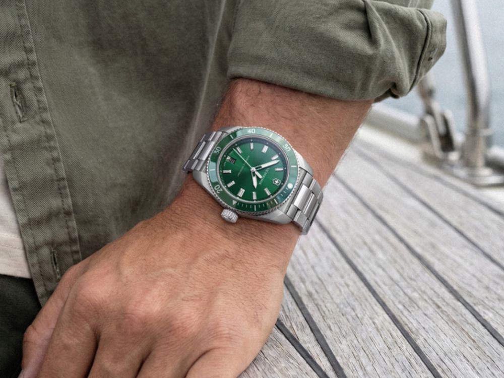 Victorinox Maverick Quartz Watch, Stainless Steel 316L, Green, 39 mm, V242096