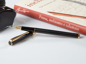Aurora Magellano Fountain Pen, Resin, Gold plated, Black A12
