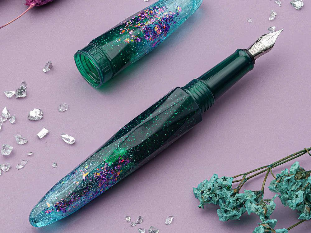 Benu Briolette Starlit Oasis Fountain Pen, Green, 17.2.14.5.0