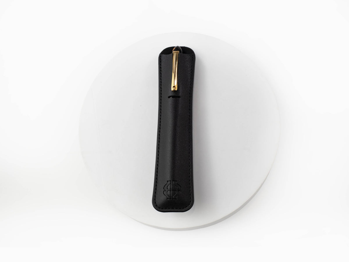 Iguana Writing Pouch Black