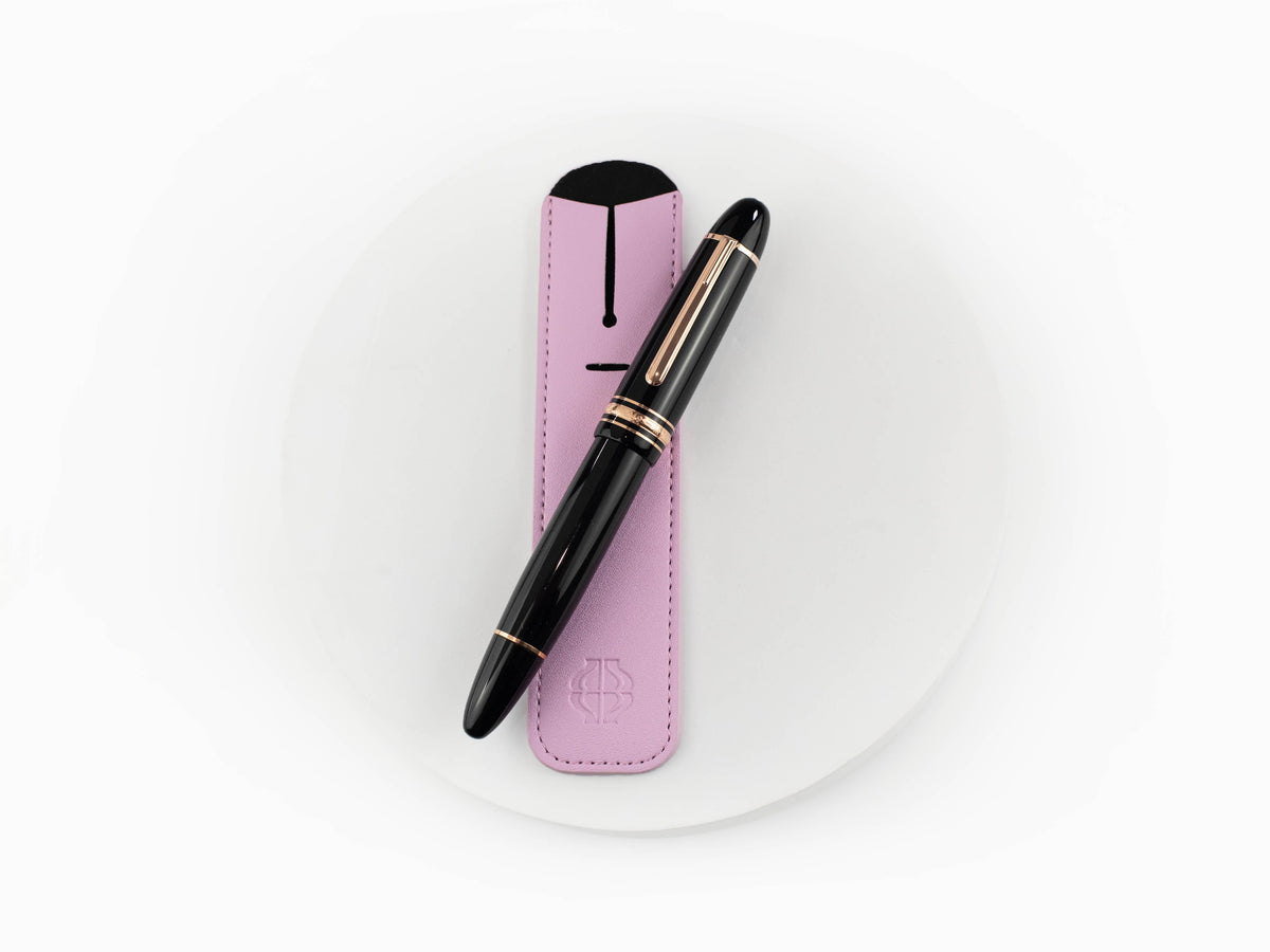 Iguana Writing Pouch Lavender