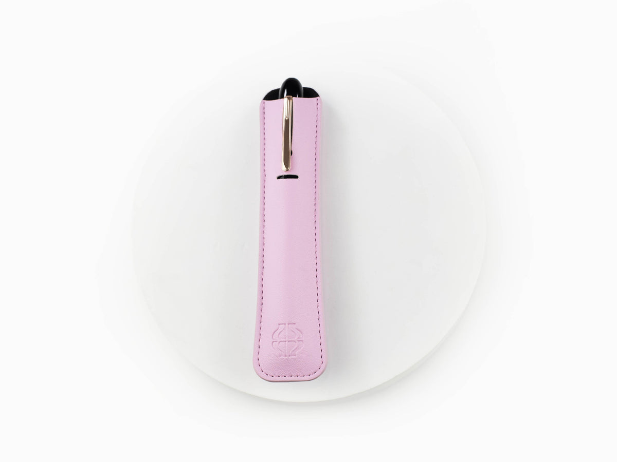 Iguana Writing Pouch Lavender