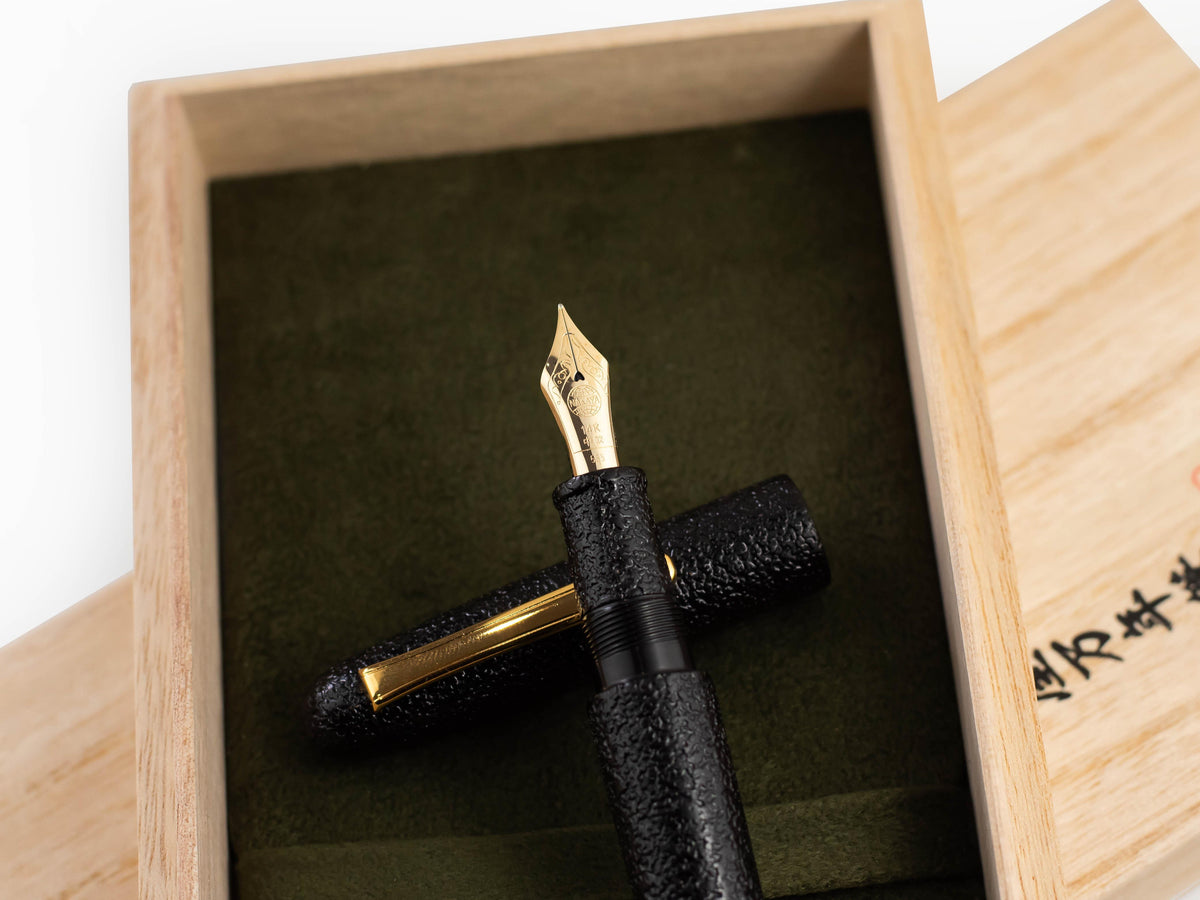 Nakaya Writer Fountain Pen Kuro-Ishime, Portable, 14k Gold,