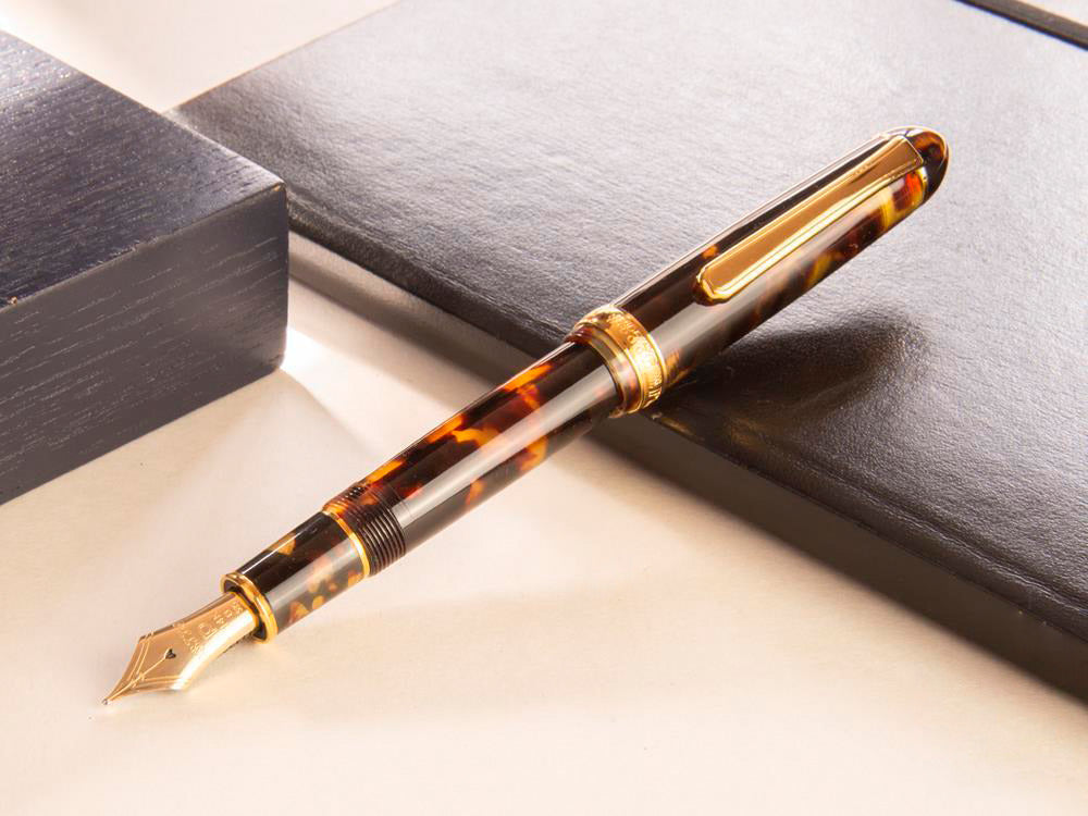 Platinum Celluloid Fountain Pen Tortoise Gold Trims, PTB-35000S-62