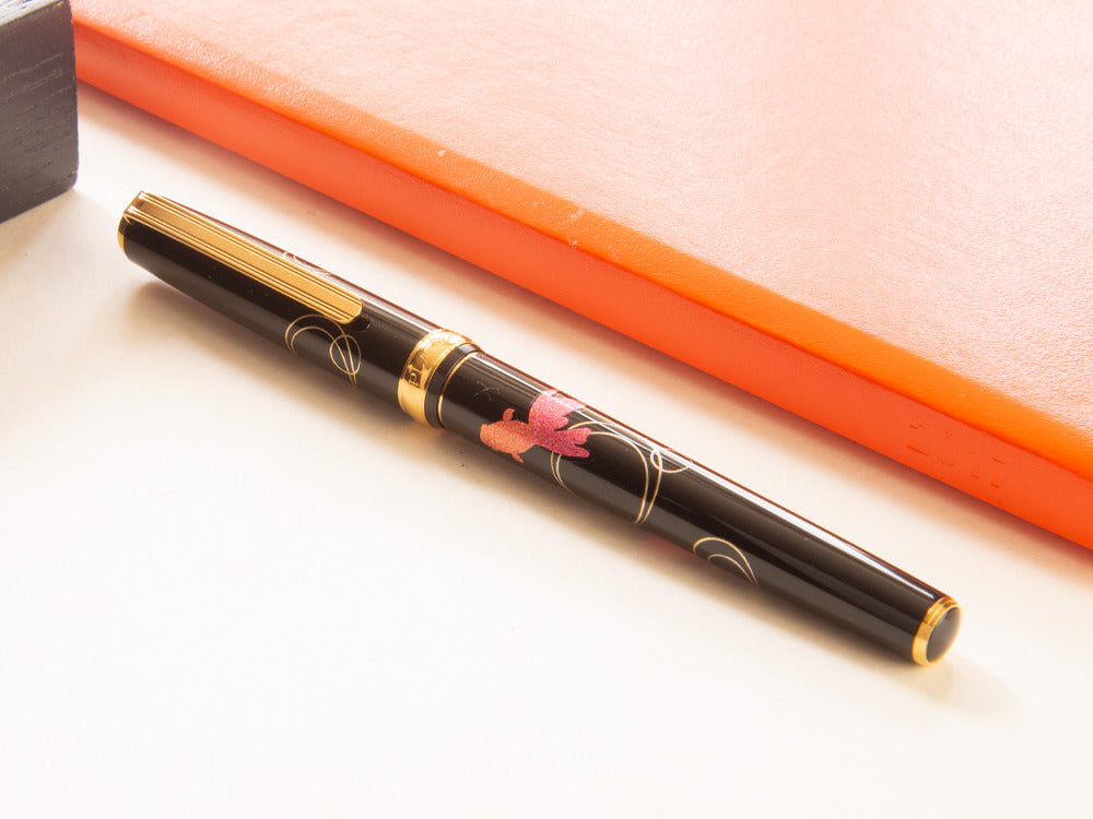 Platinum Kanazawa Maki-e Gold Fish F. Pen, Resin and urushi lacquer