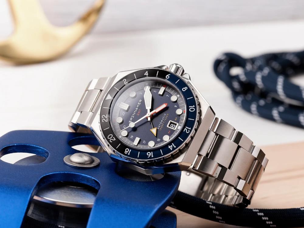 Spinnaker Dumas GMT Automatic Navy Black Watch, Blue, 44 mm, 30 atm, S -  Iguana Sell
