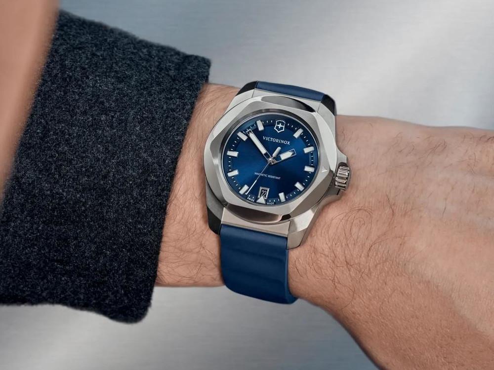 Victorinox I.N.O.X. Quartz Watch, Blue, 41 mm, V242084