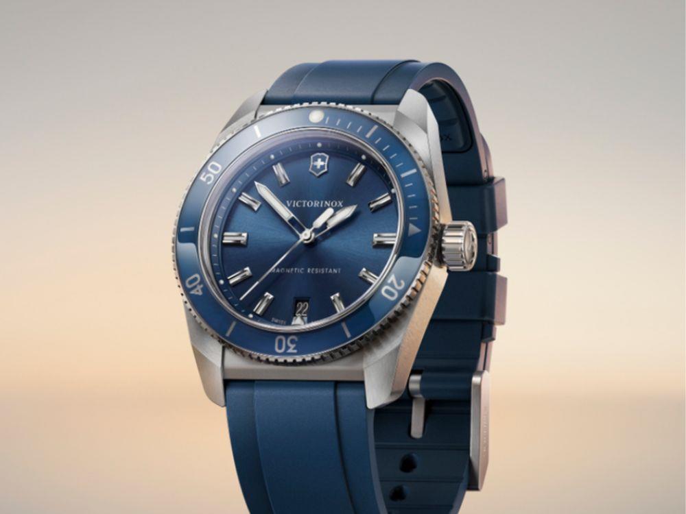 Victorinox Maverick Quartz Watch, Stainless Steel 316L, Blue, 39 mm, V242094