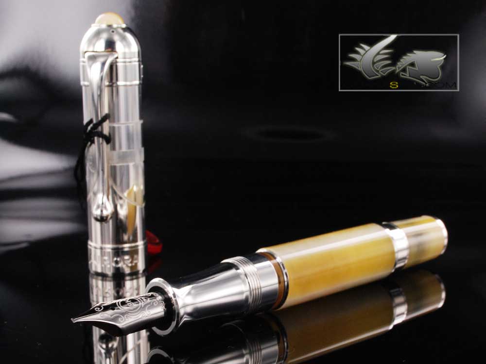 Aurora Blessed Pope Wojtyla Fountain Pen - Lim. Edition